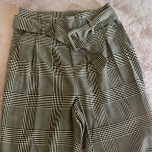 High waisted pleated pants